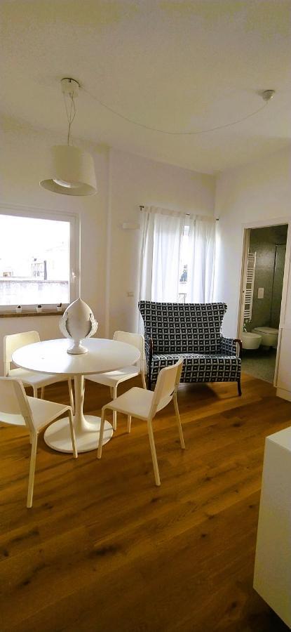 Ferienwohnung Via Genova 31 Bari Exterior foto